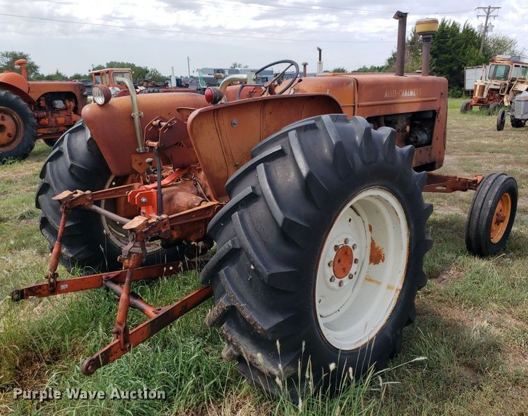 image for item DO2983 Allis Chalmers D17  tractor