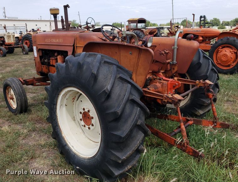 image for item DO2983 Allis Chalmers D17  tractor