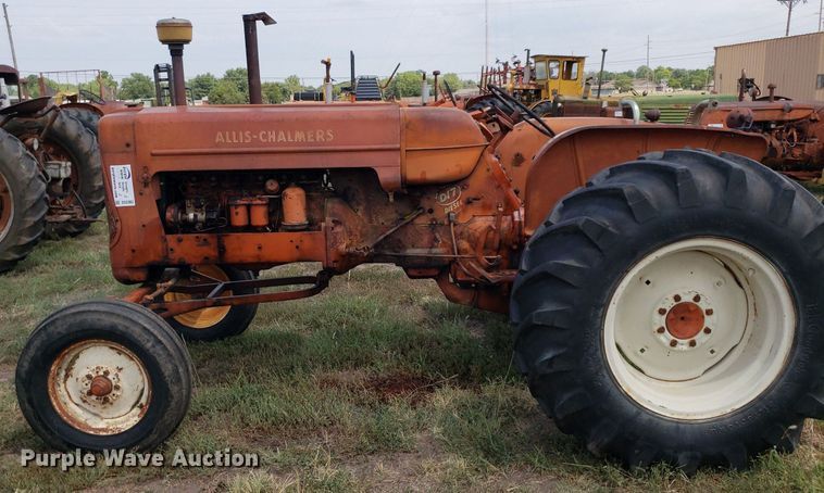 image for item DO2983 Allis Chalmers D17  tractor