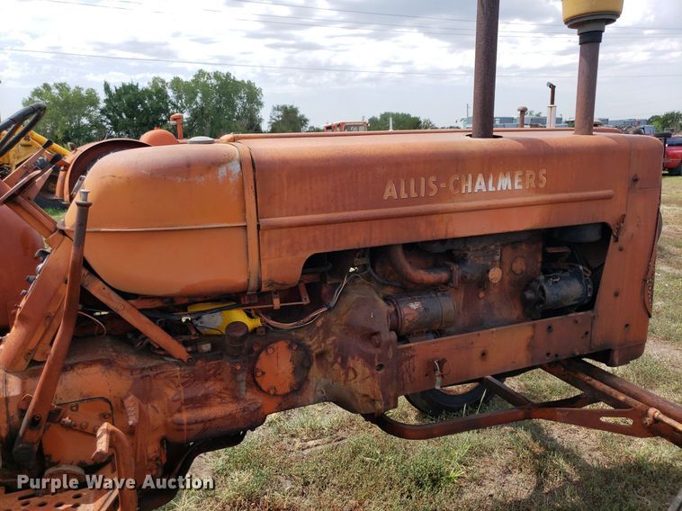 image for item DO2983 Allis Chalmers D17  tractor
