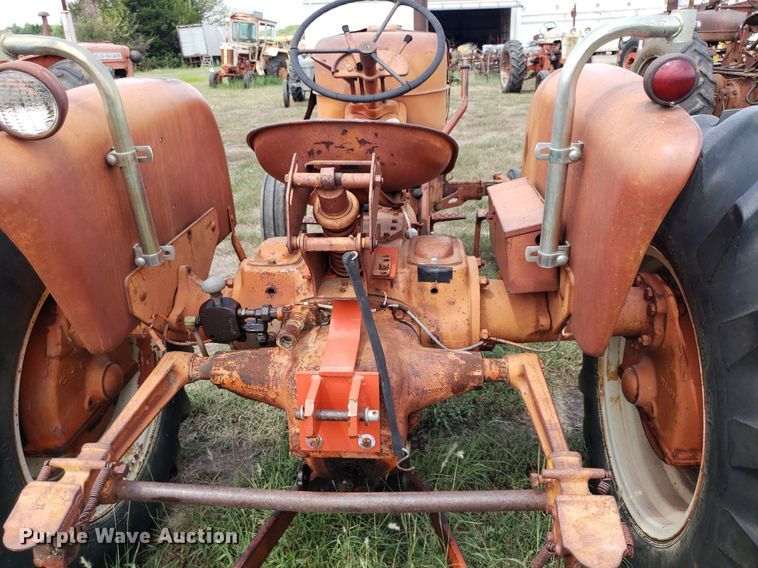 image for item DO2983 Allis Chalmers D17  tractor