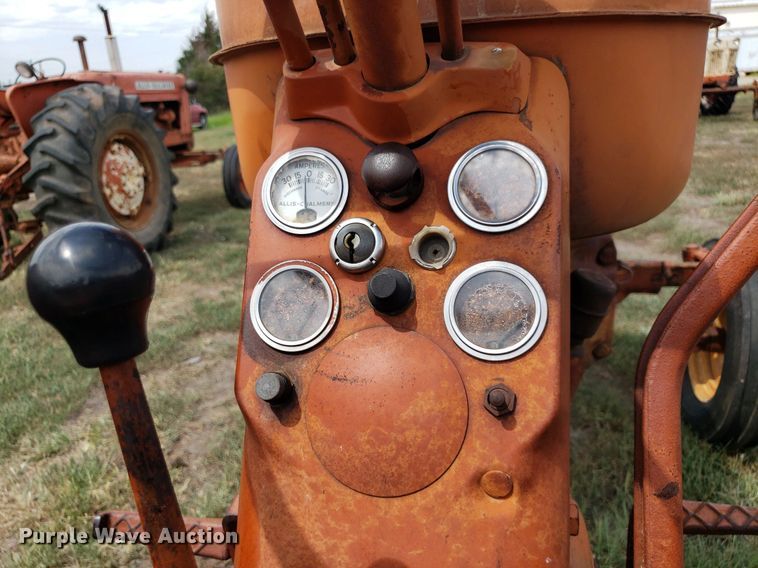 image for item DO2983 Allis Chalmers D17  tractor