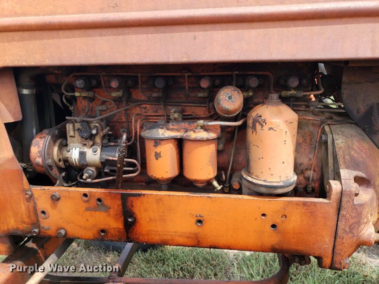 image for item DO2983 Allis Chalmers D17  tractor