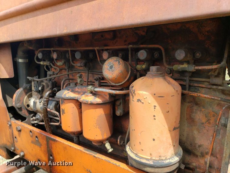 image for item DO2983 Allis Chalmers D17  tractor