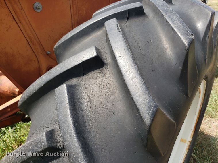 image for item DO2983 Allis Chalmers D17  tractor