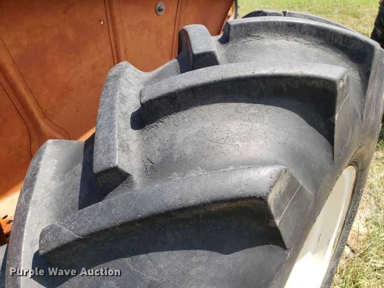 image for item DO2983 Allis Chalmers D17  tractor