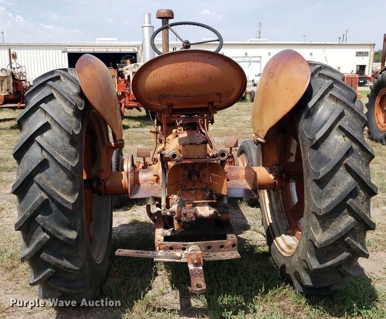 image for item DO2986 Case DC-4  tractor