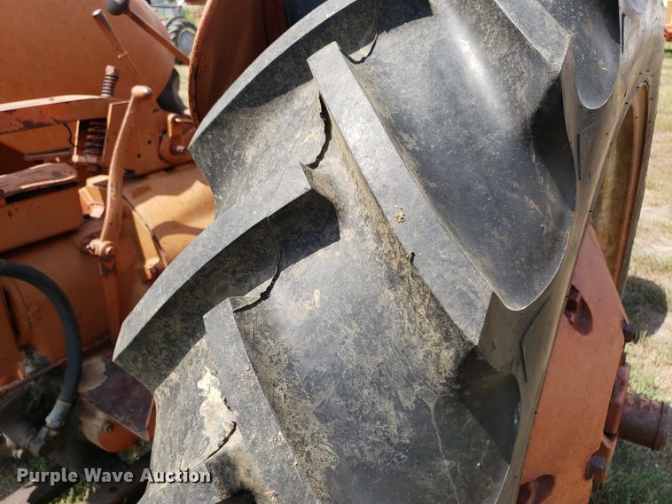 image for item DO2986 Case DC-4  tractor