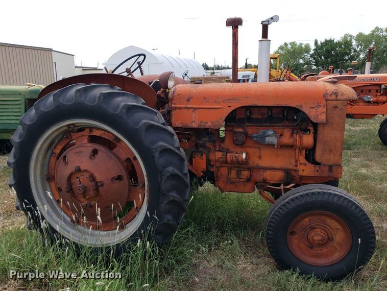 image for item DO2987 Case DC-4  tractor