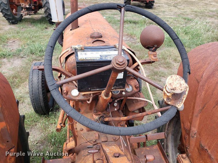 image for item DO2987 Case DC-4  tractor