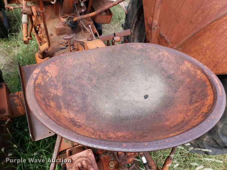 image for item DO2987 Case DC-4  tractor