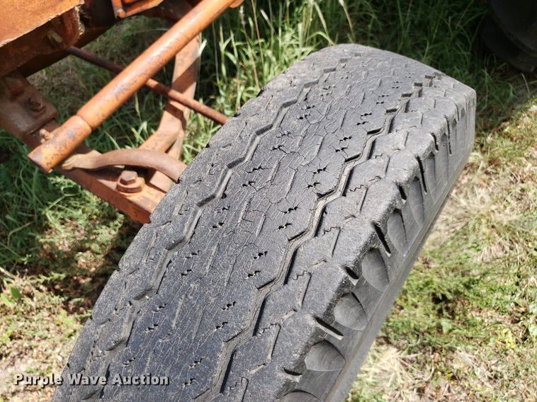 image for item DO2987 Case DC-4  tractor