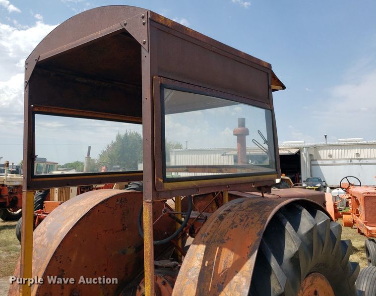 image for item DO2988 Case L  tractor