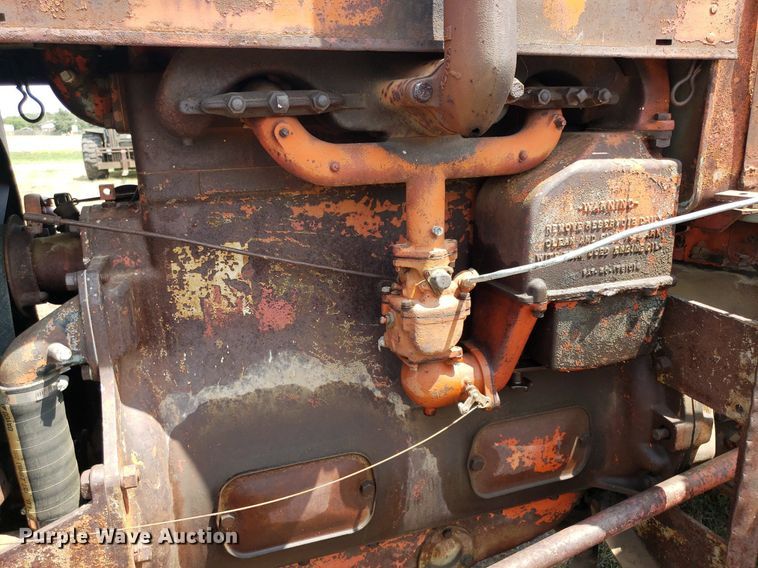 image for item DO2988 Case L  tractor