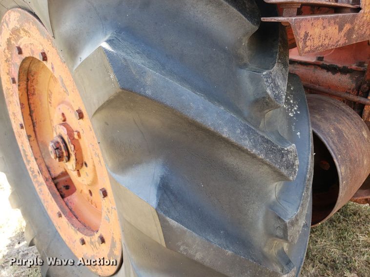 image for item DO2988 Case L  tractor