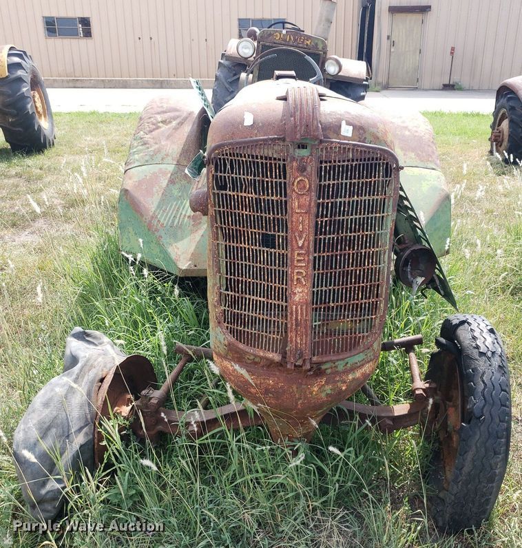 image for item DO2989 Oliver  tractor