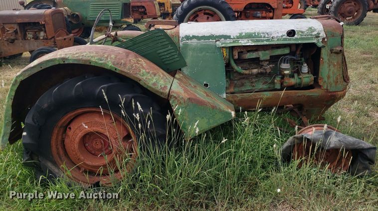 image for item DO2989 Oliver  tractor
