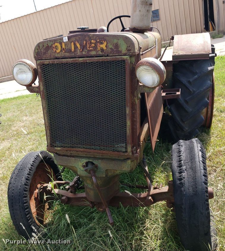 image for item DO2994 Oliver 99  tractor