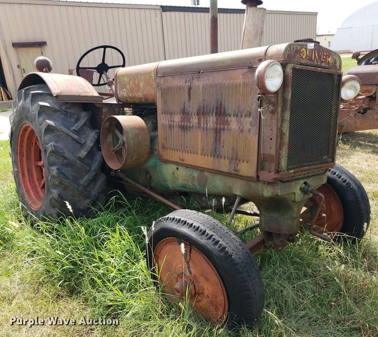 image for item DO2994 Oliver 99  tractor