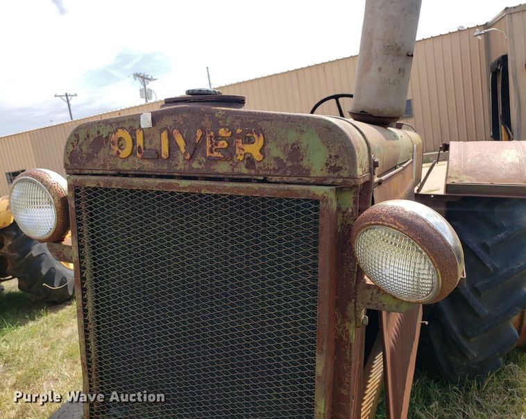 image for item DO2994 Oliver 99  tractor