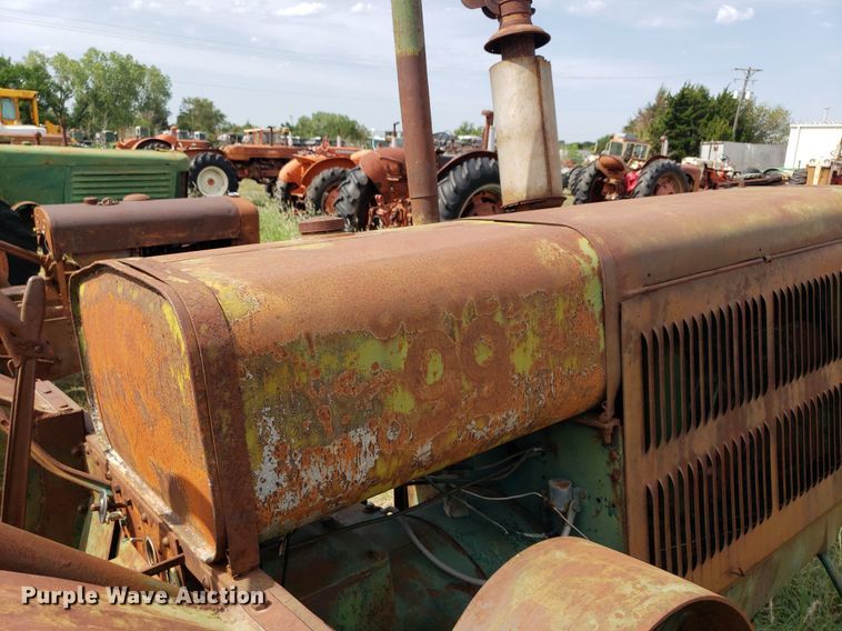 image for item DO2994 Oliver 99  tractor