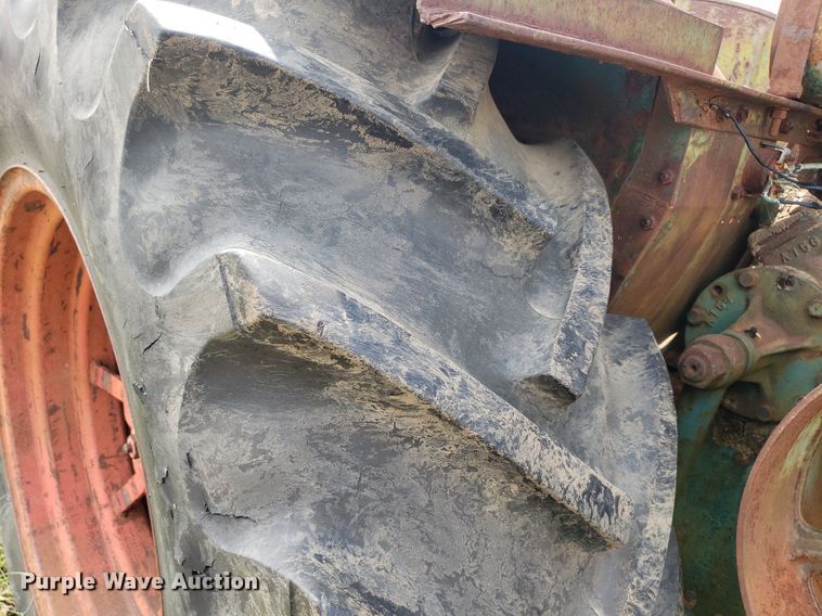 image for item DO2994 Oliver 99  tractor