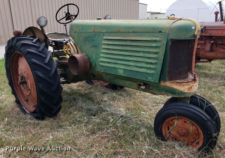 image for item DO2996 1951 Oliver 77  tractor