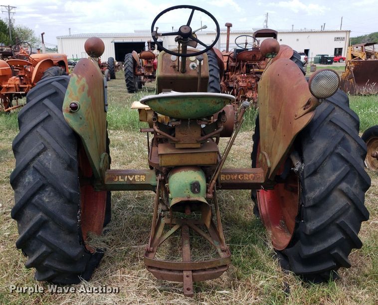 image for item DO2996 1951 Oliver 77  tractor