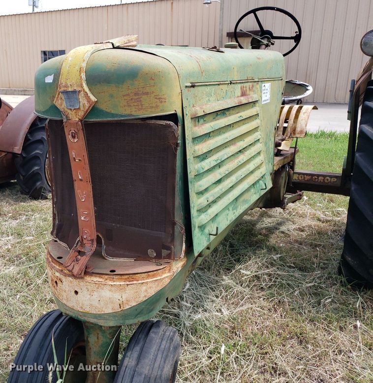 image for item DO2996 1951 Oliver 77  tractor