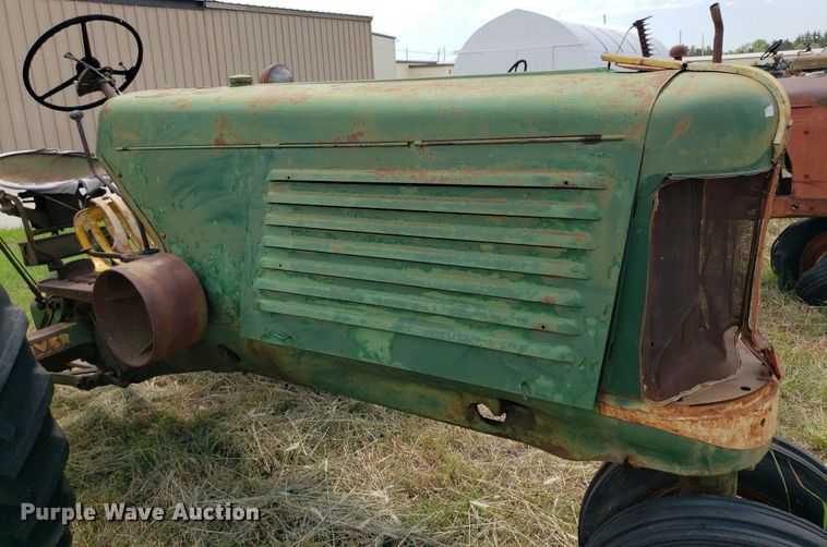 image for item DO2996 1951 Oliver 77  tractor