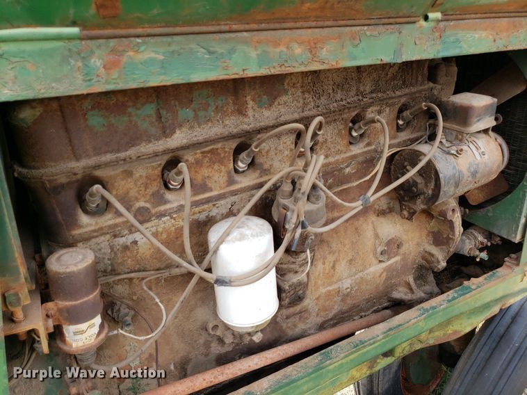 image for item DO2996 1951 Oliver 77  tractor