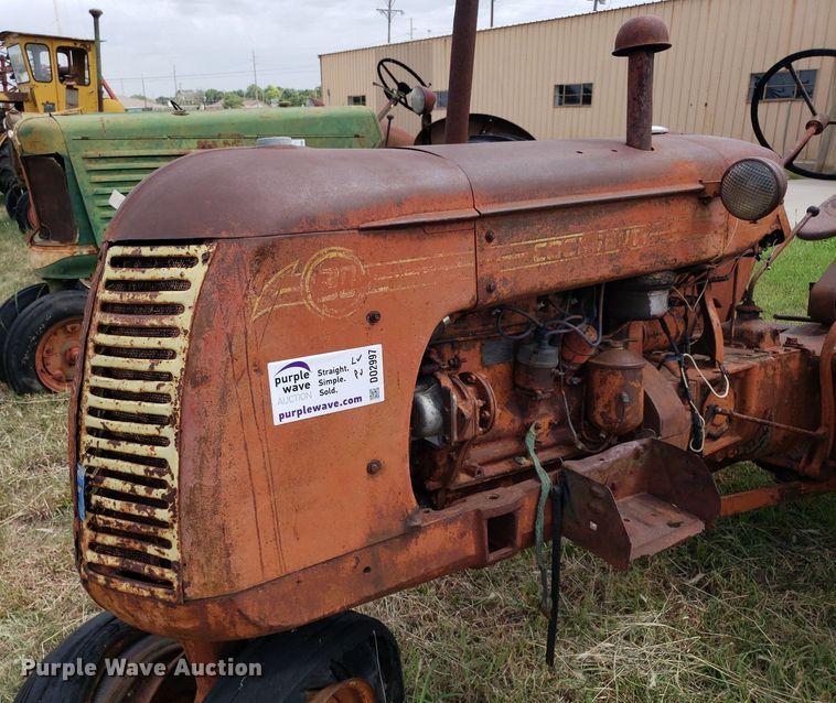 image for item DO2997 Cockshutt 30  tractor