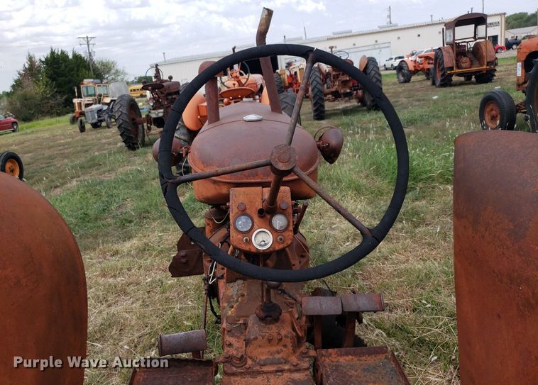 image for item DO2997 Cockshutt 30  tractor