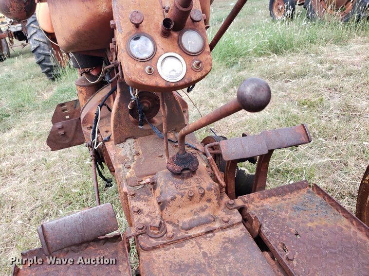 image for item DO2997 Cockshutt 30  tractor