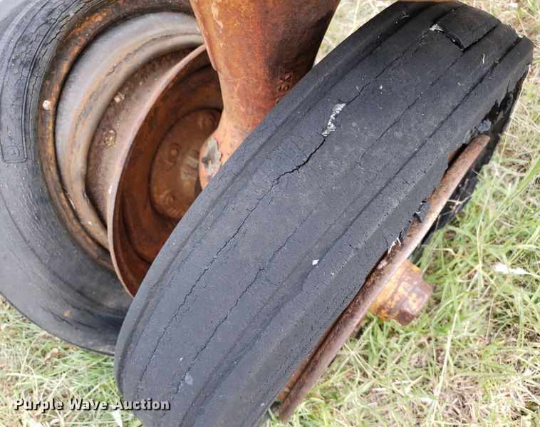 image for item DO2997 Cockshutt 30  tractor