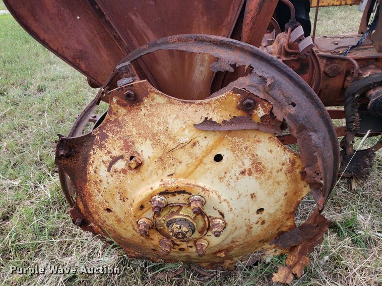 image for item DO2997 Cockshutt 30  tractor