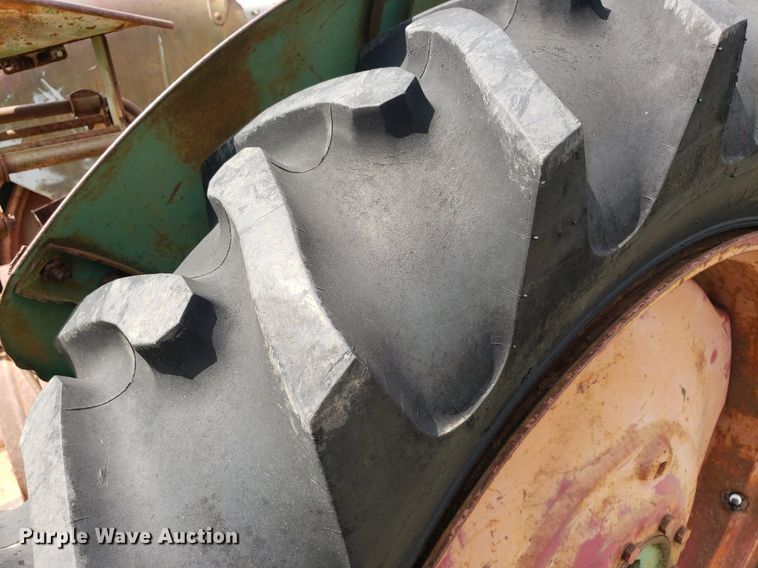 image for item DO2999 Oliver Row Crop 66  tractor