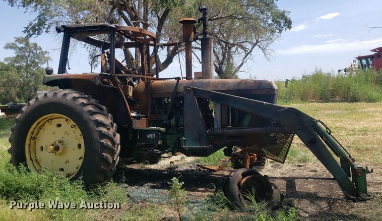 image for item DO3016 1978 John Deere 4440  tractor