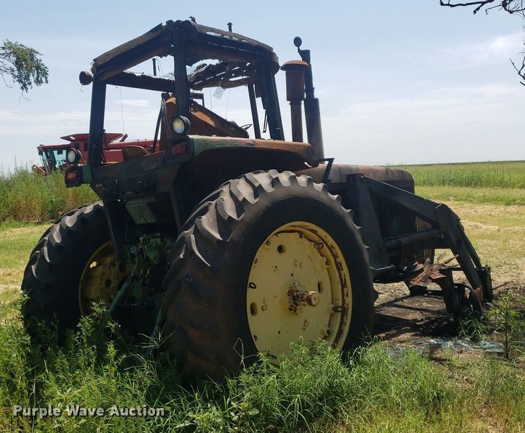 image for item DO3016 1978 John Deere 4440  tractor