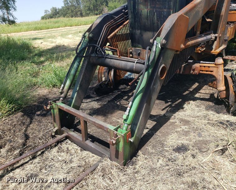 image for item DO3016 1978 John Deere 4440  tractor