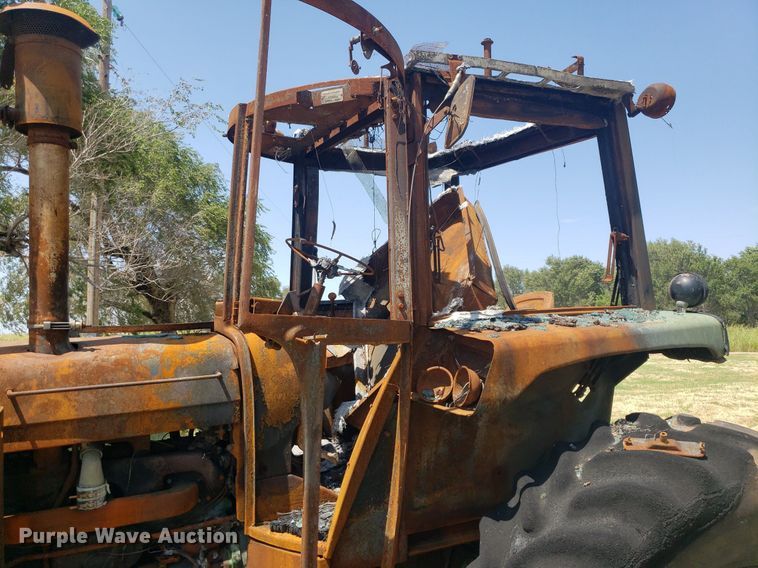 image for item DO3016 1978 John Deere 4440  tractor