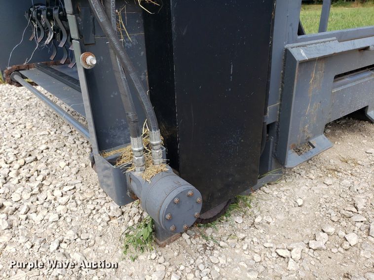 image for item DO3018 Top Notch  skid steer bale processor