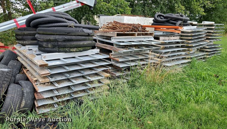 image for item DP2305 (51) grain containment walls