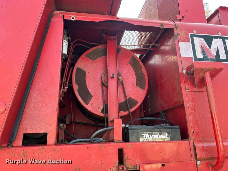 image for item DQ0879 Massey Ferguson MT750  combine