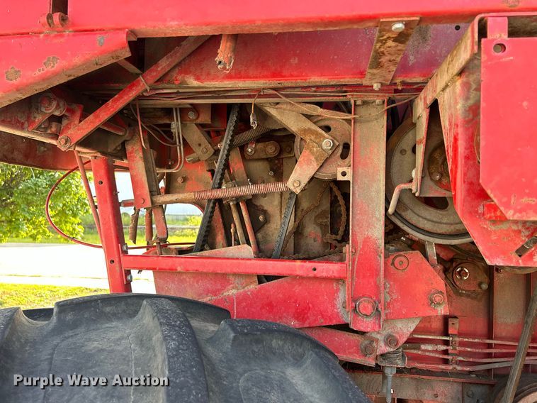 image for item DQ0879 Massey Ferguson MT750  combine