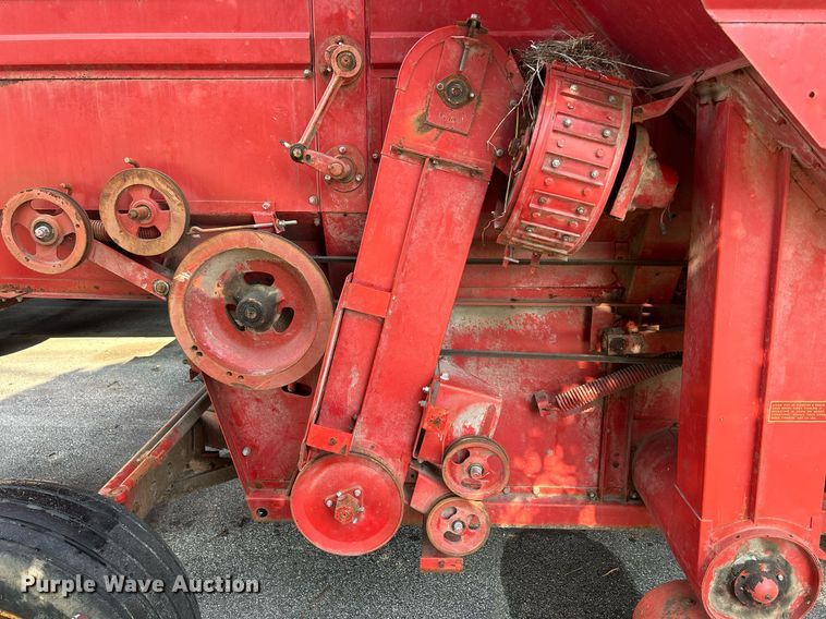 image for item DQ0879 Massey Ferguson MT750  combine