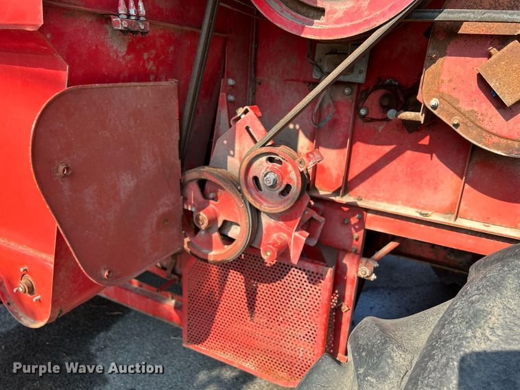 image for item DQ0879 Massey Ferguson MT750  combine