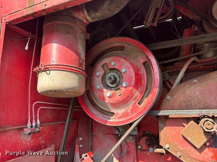 image for item DQ0879 Massey Ferguson MT750  combine