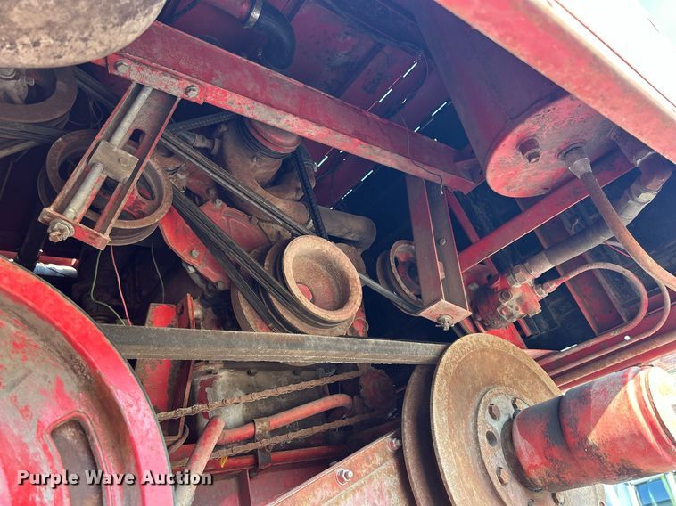 image for item DQ0879 Massey Ferguson MT750  combine