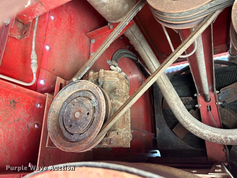 image for item DQ0879 Massey Ferguson MT750  combine
